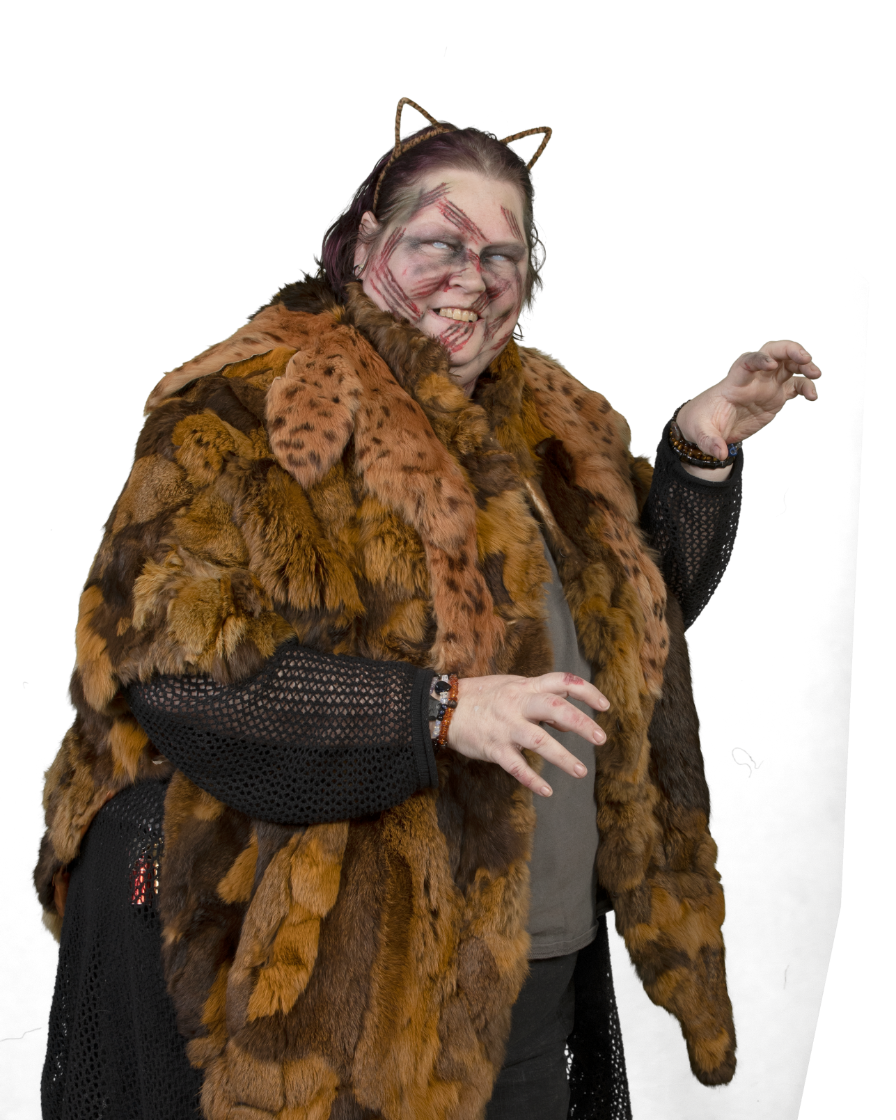 39 Ghosts cat lady